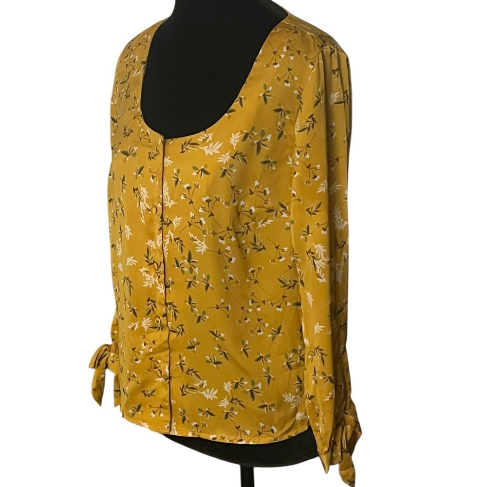 Banana Republic Petite XSP Yellow Floral Blouse